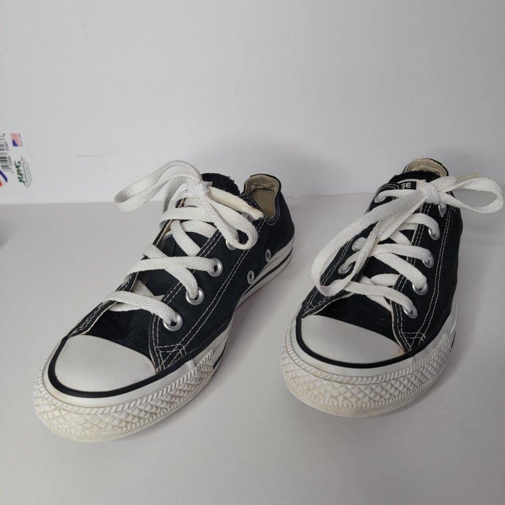 Black Woman's Converse